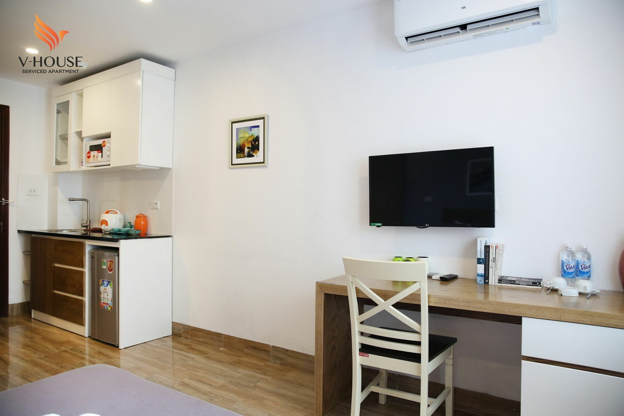 V House 5 Serviced Apartment Ханой Екстер'єр фото