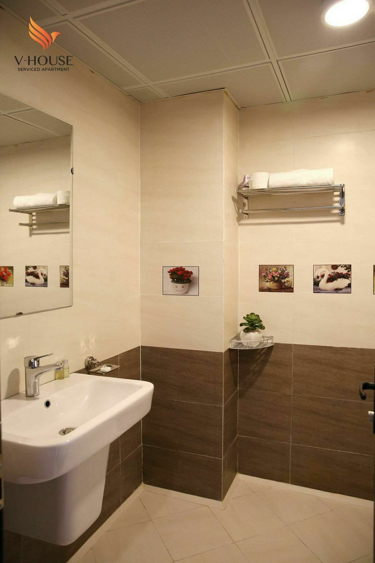 V House 5 Serviced Apartment Ханой Екстер'єр фото